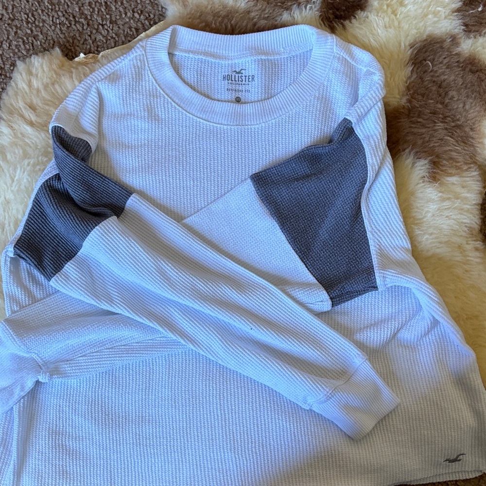 Hollister women’s White and Gray Shirt
